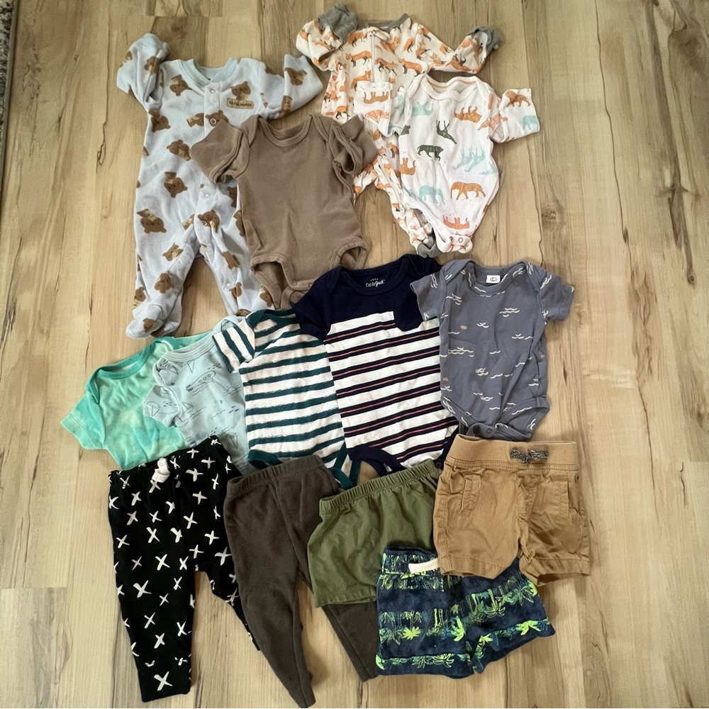 Lot of 14 Baby Boy 0-3 Month Clothes Outfits Sleepers Bodysuit Pants Shorts